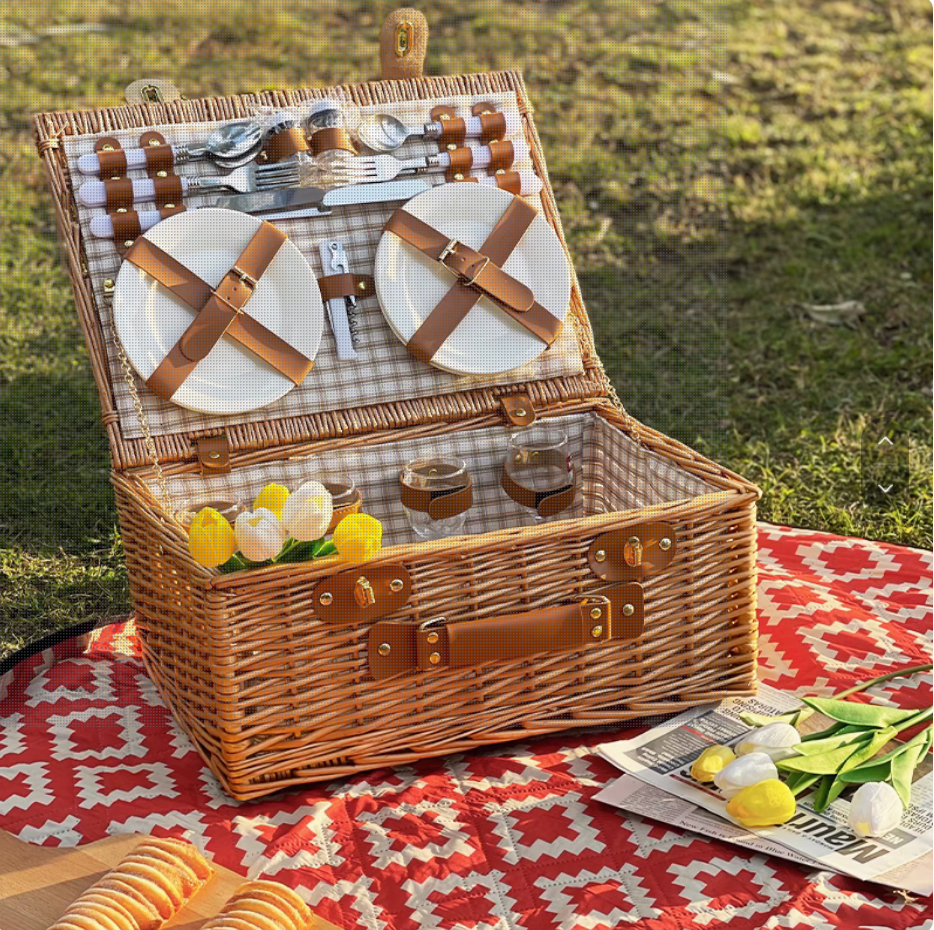 LM Picnic Basket Hamper - 2 person